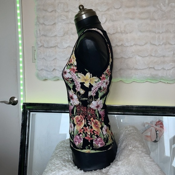 GUESS Floral Black Tank Top - Picture 7 of 7